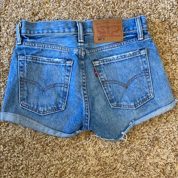 Levi’s Shorts - Picture 2 of 2
